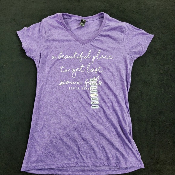 Anvil Tops - Sioux Falls ID Beautiful Place to Get Lost Purple T-Shirt Women's S